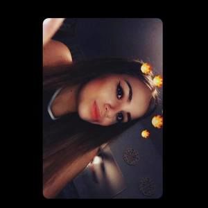 Meet your Posher, Ashléigh